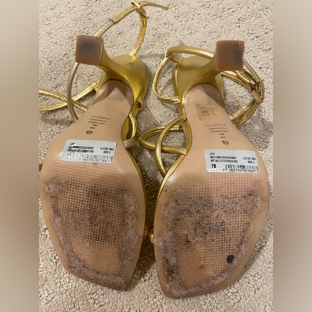 Schutz Lovi Gold Metallic Sandal, Size 7 - Picture 8 of 8